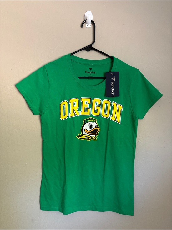 Fanatics Tops - Fanatics Green Oregon Ducks Crewneck Tee with Duck Logo size small NWT